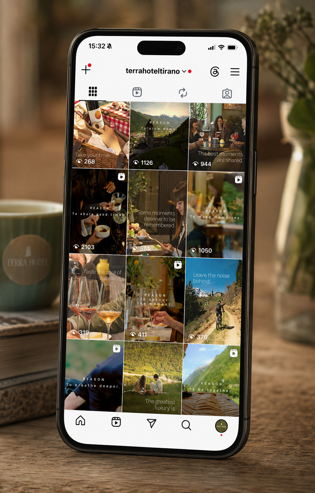 Mockup social Terra Hotel